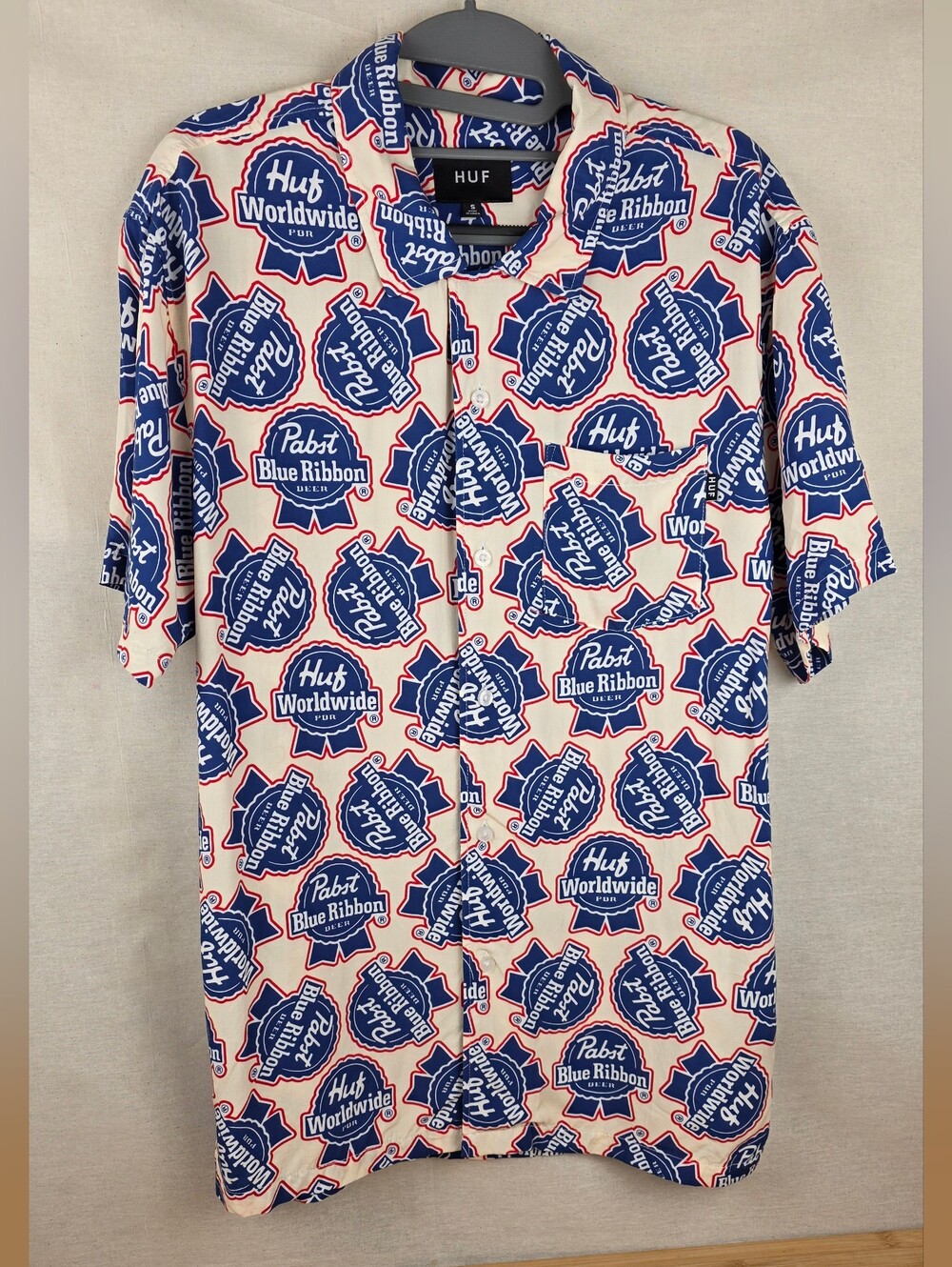 HUF x PBR Pabst Blue Ribbon Shirt Mens S Rayon All Over Print Button Down